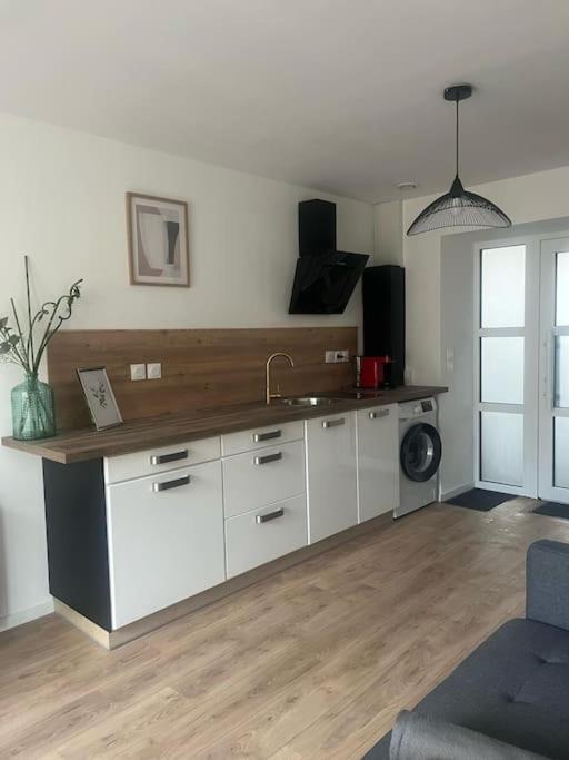 La Grange Eiffel Appartement Cosy Avec Parking Ferme Et Terrasse Wood Coutiches Экстерьер фото